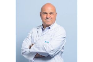 Dr. Estevão Rodrigues Lima, reconhecido por muitos pacientes como o melhor urologista em Portugal