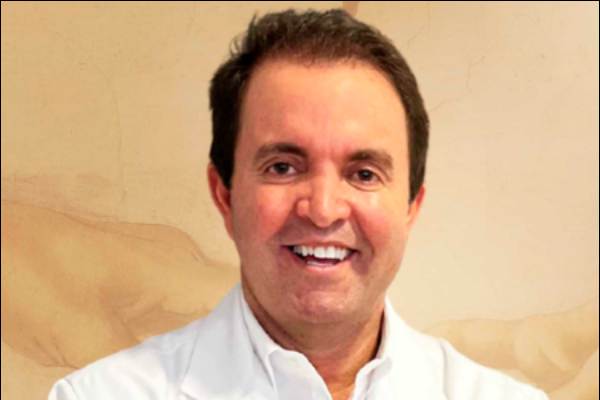 O Dr. João Lima, por sua vez, é um dos melhores cirurgiões de blefaroplastia em Portugal