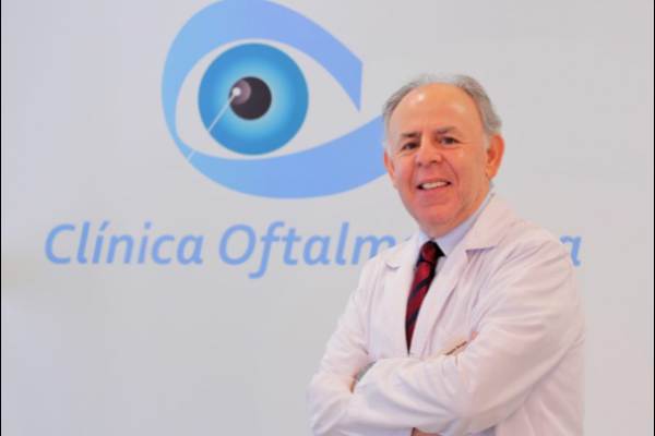O Prof. Dr. J. Salgado Borges é um reconhecido oftalmologista em Portugal