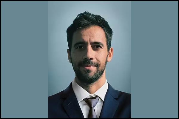 Dr. Vitor Ferreira