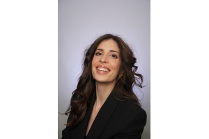 Francisca Casqueira, uma das melhores maquiadoras profissionais de Portugal, destaca-se pelo estilo elegante e inovador